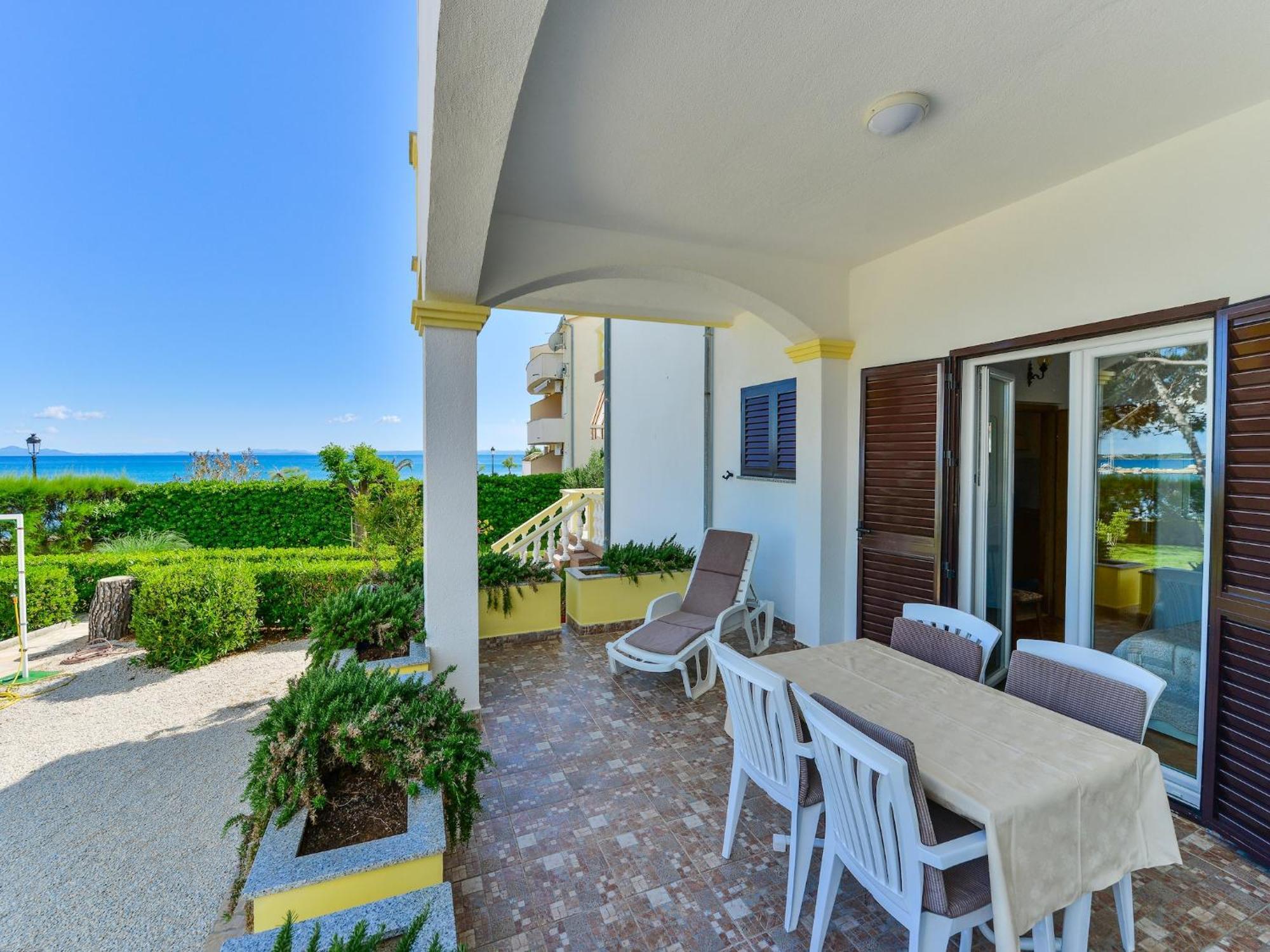 Apartments In House Liveric In Vir At The Beach Εξωτερικό φωτογραφία